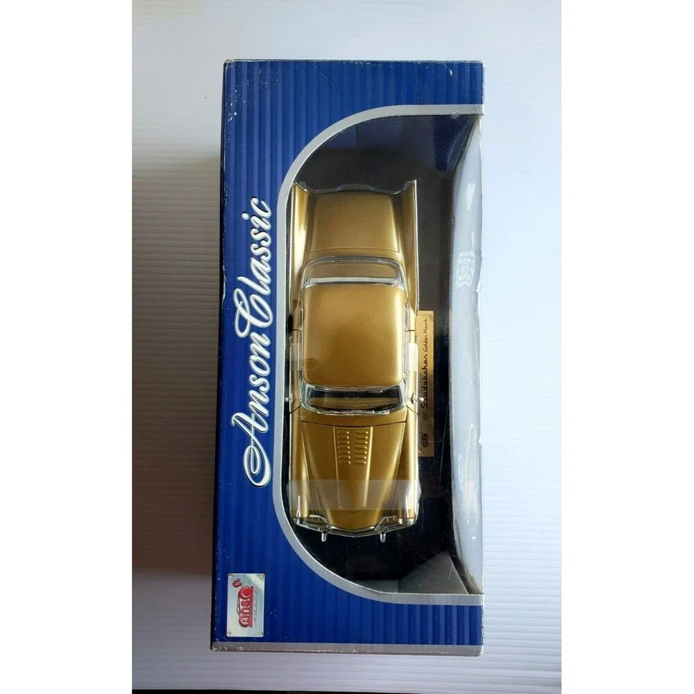 Anson Classic - 1957 STUDEBAKER GOLDEN HAWK 1:18 TIARA GOLD METALLIC White Walls